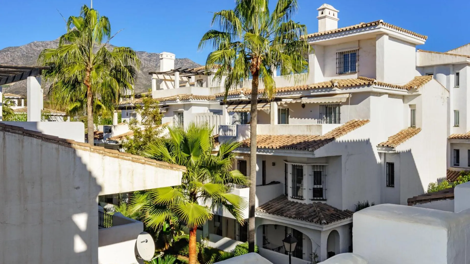 Apartment Los Naranjos Marbella